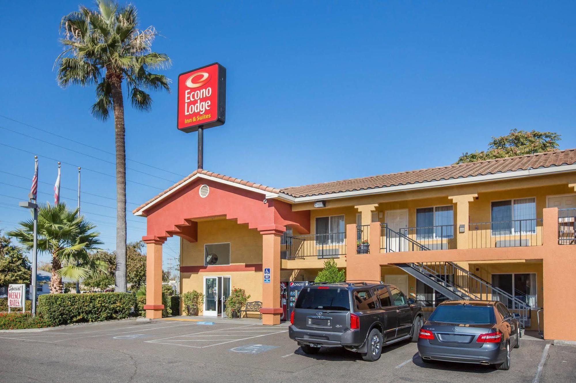 Econo Lodge Inn & Suites Lodi - Wine Country Area Exterior photo